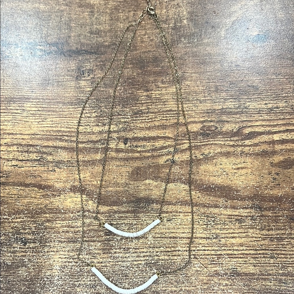 Elegant Gold and White Necklace
